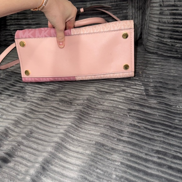 Michael Kors Pink hand bag - Picture 4 of 5